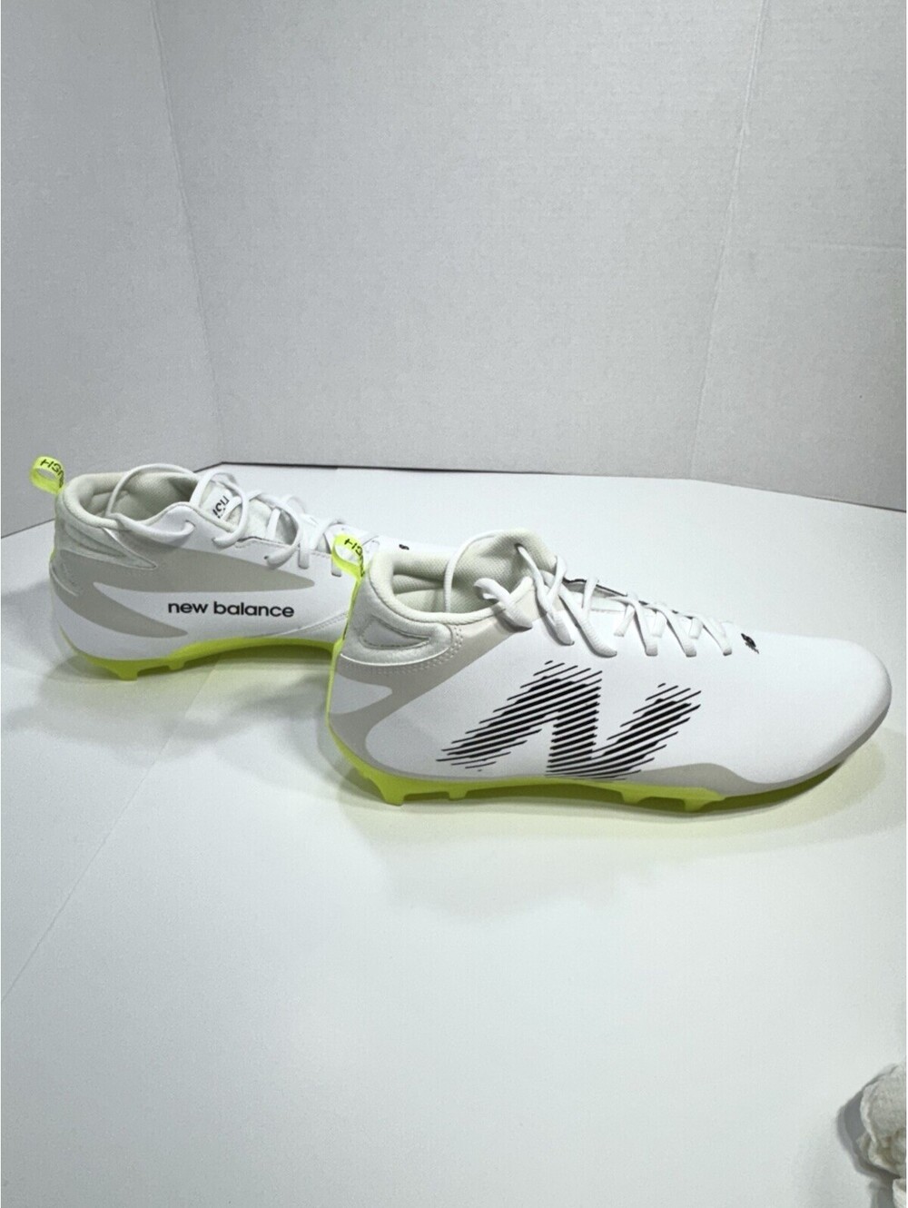 New Balance Rush V4 Mid Lacrosse Cleat White Size 11.5 Men’s